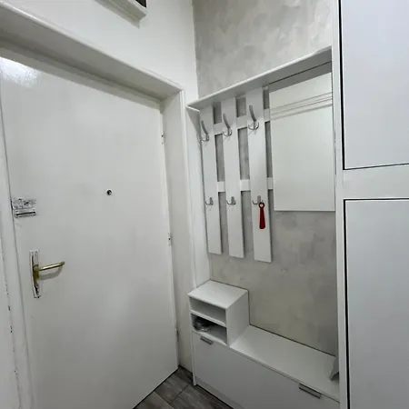 M&l Downtown Apartman *